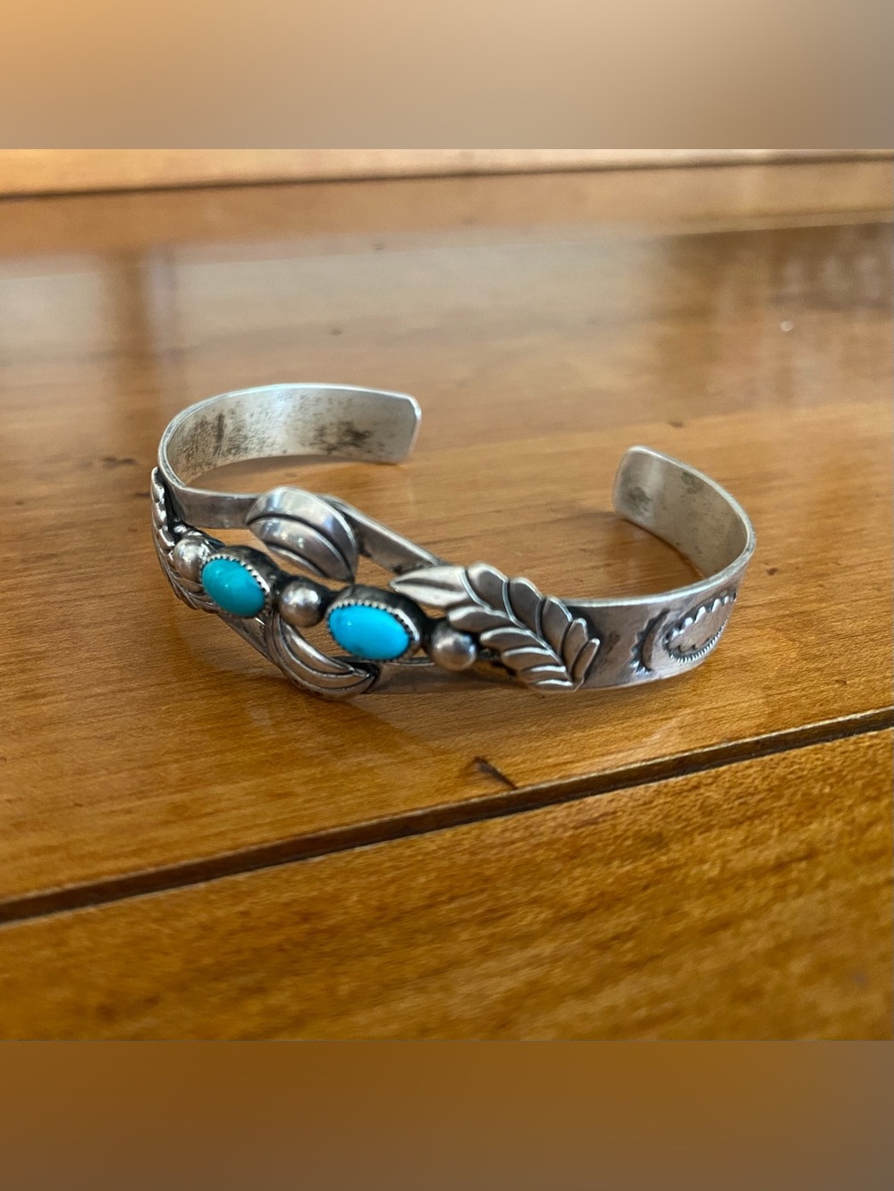 Vintage Native American Turquoise Sterling Silver Cuff Bracelet size 6.5”